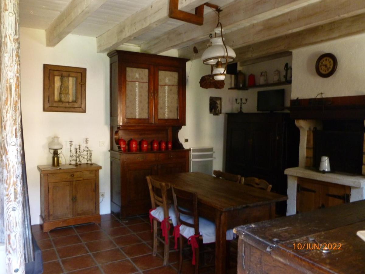 Maison De Village Saint-Paul-des-Fonts 外观 照片