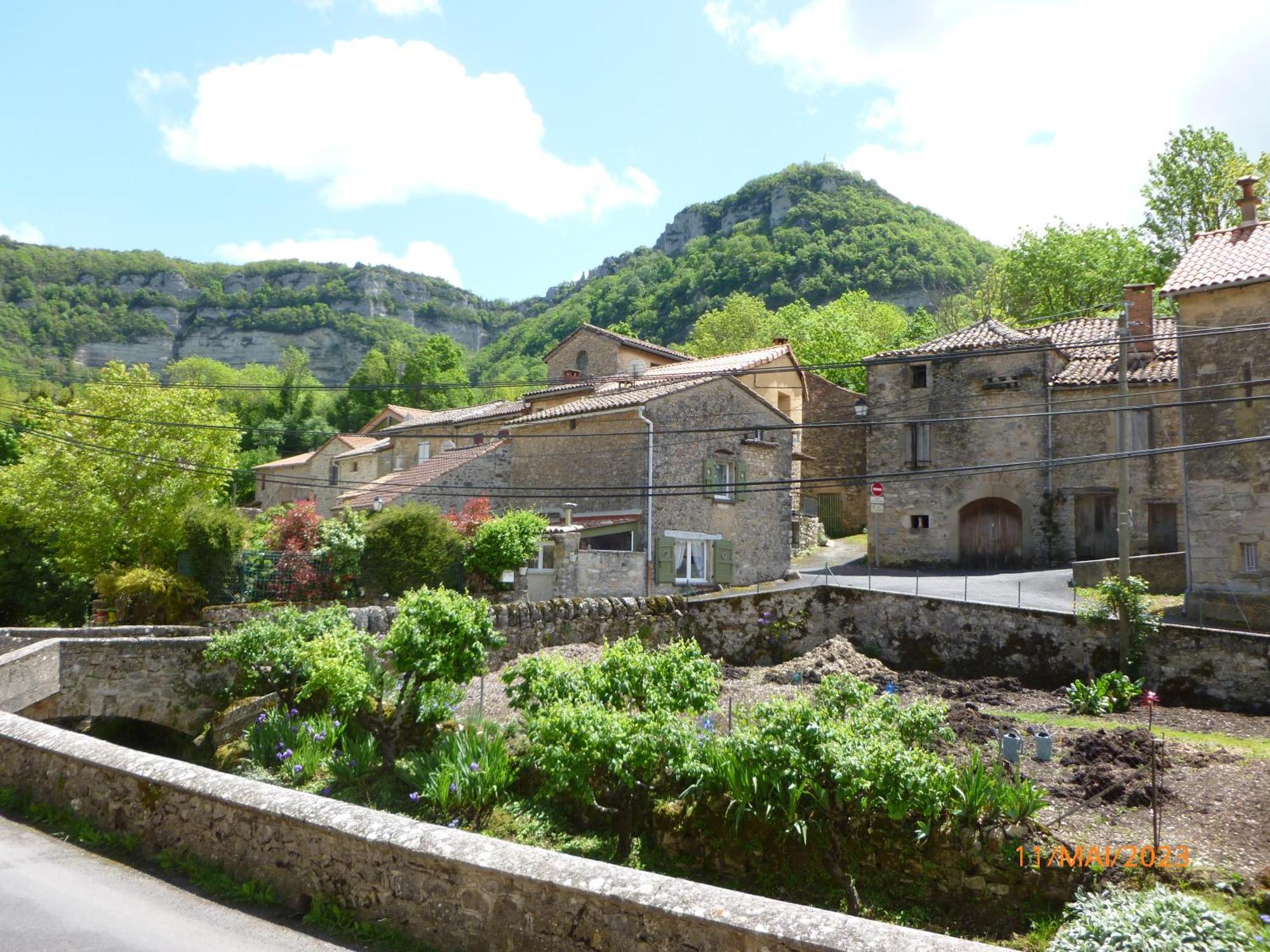 Maison De Village Saint-Paul-des-Fonts 外观 照片